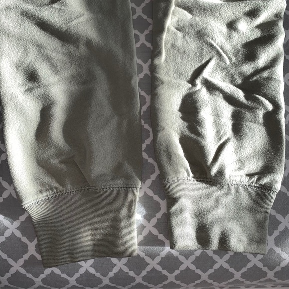 Victoria’s Secret Pink sweatpants - Picture 6 of 6
